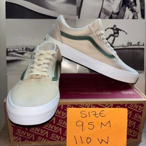 Vans Old Skool sz 9.5 Men’s 11.0 Woman